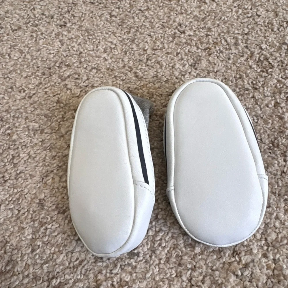 H&M Baby Shoes Grey And White Cloth Sneaker Size 14/15